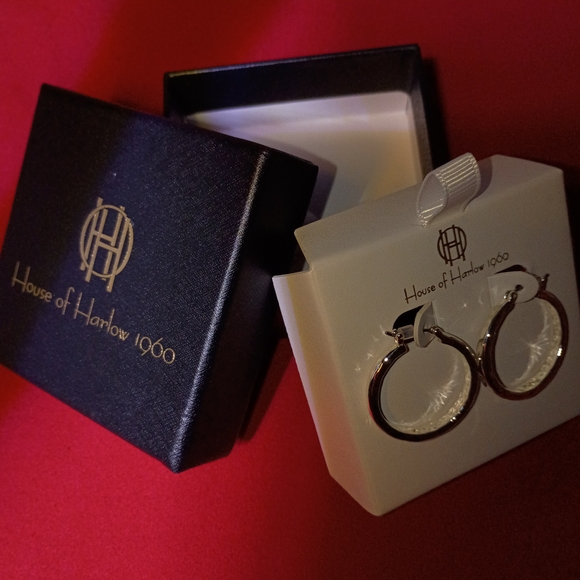 Authentic NIB - Picture 4 of 4